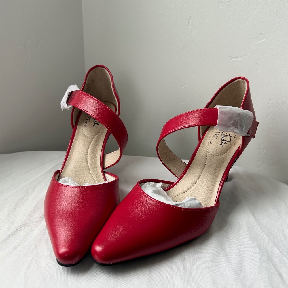 NIB LifeStride Women's heels (Red)